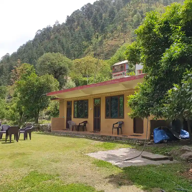 WHISPER Nagini Riverfront Homestay | 7 km from Banjar
